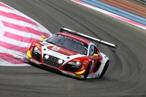 Chris Harris compare les puissantes R8 V10 Plus et R8 LMS Ultra