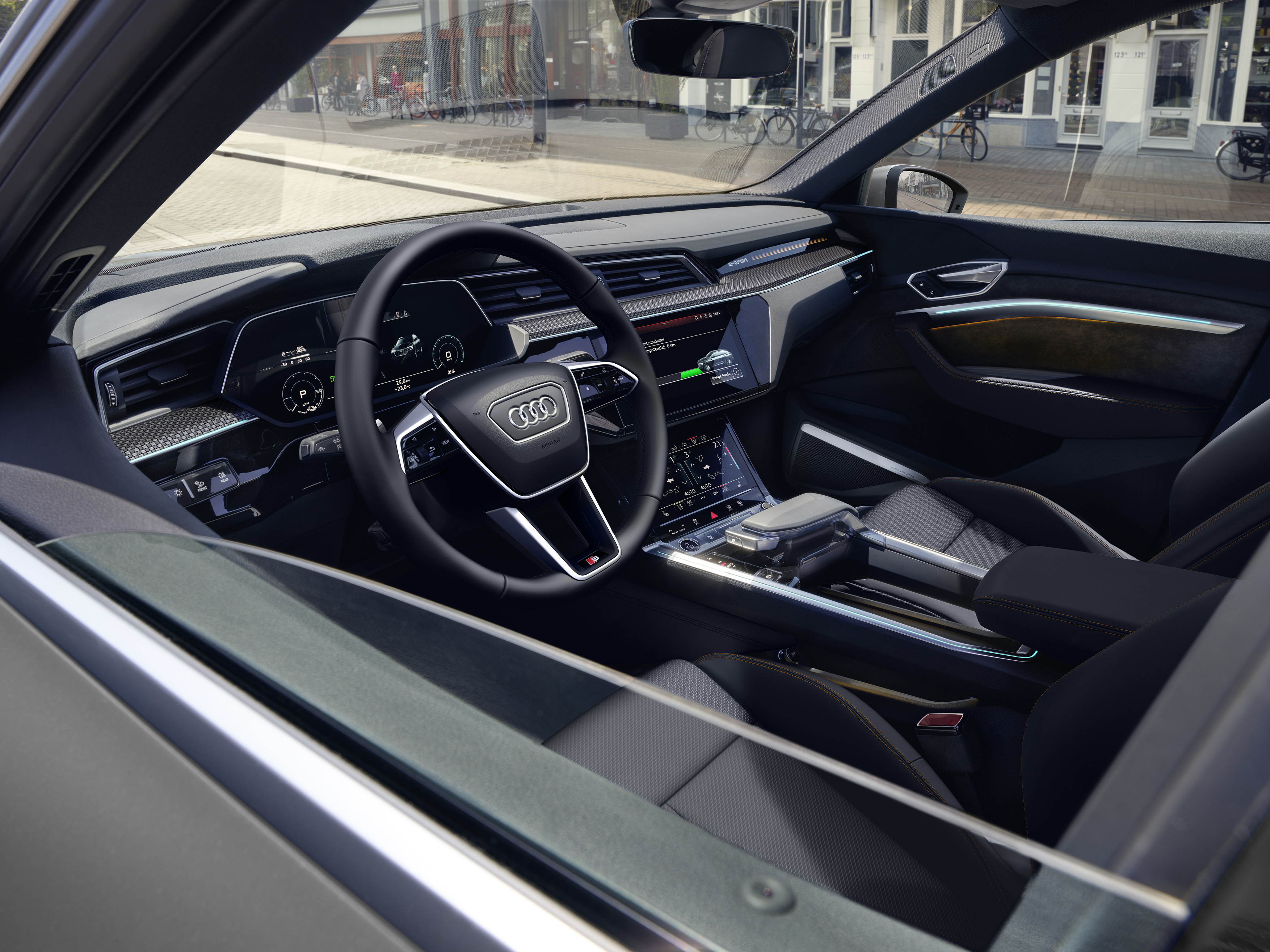 Audi e-tron Sportback S line black edition - Interieur
