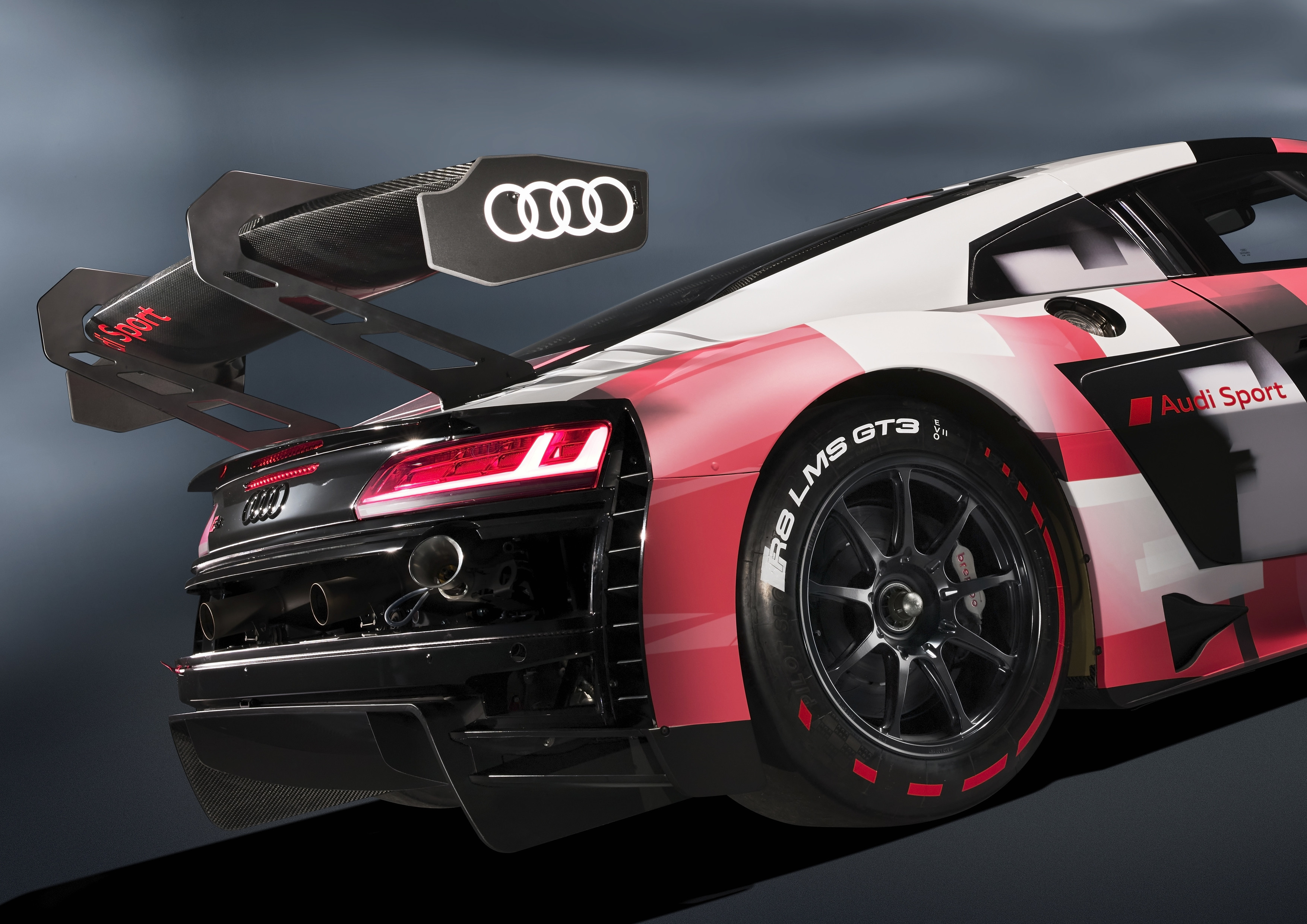 Audi R8 LMS GT3 : la dernière évolution | Audi4Addict