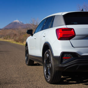 Audi Q2 S Line Plus - 3/4 Arrière