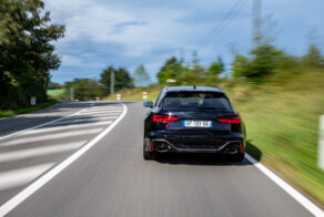 Audi RS 6 Avant performance noire dynamique